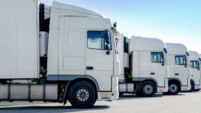 poids lourds devront reduire 15 % emission CO2 2025